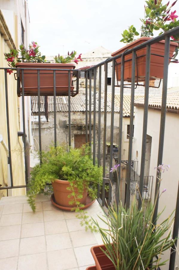 Ciuri Ciuri Villa Syracuse Buitenkant foto